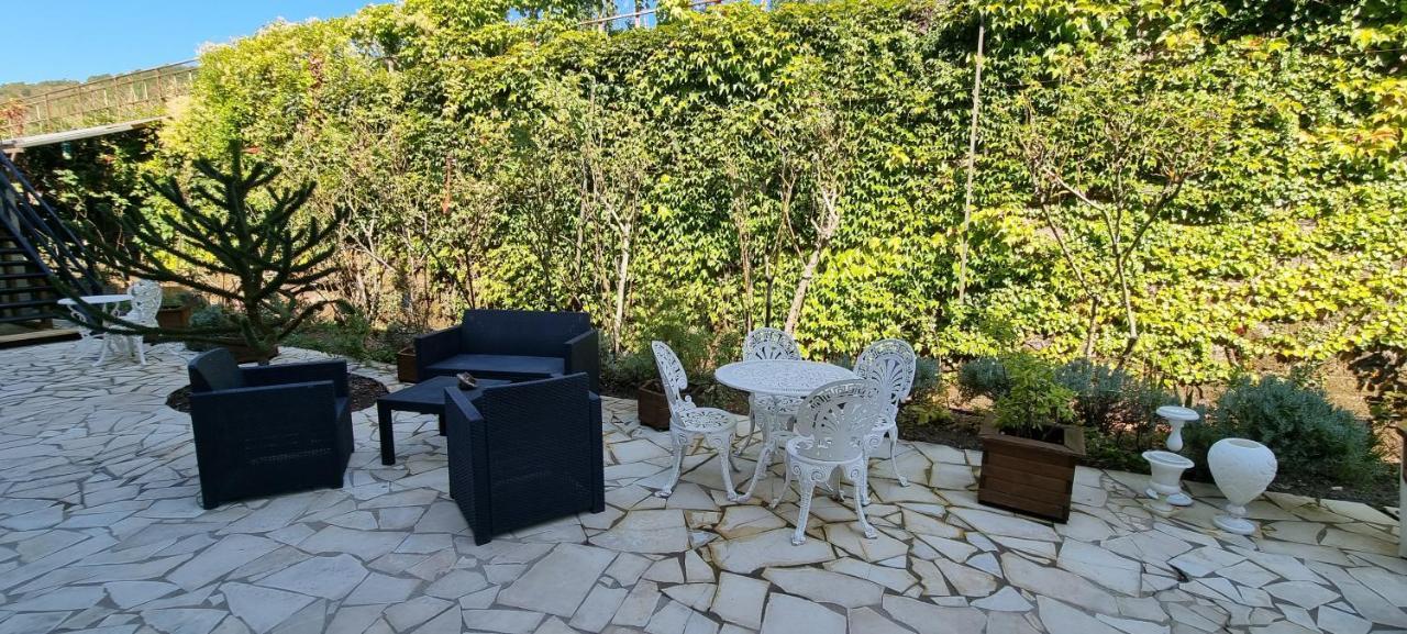 Bed and Breakfast Manoir De Gravezon Lunas  Экстерьер фото