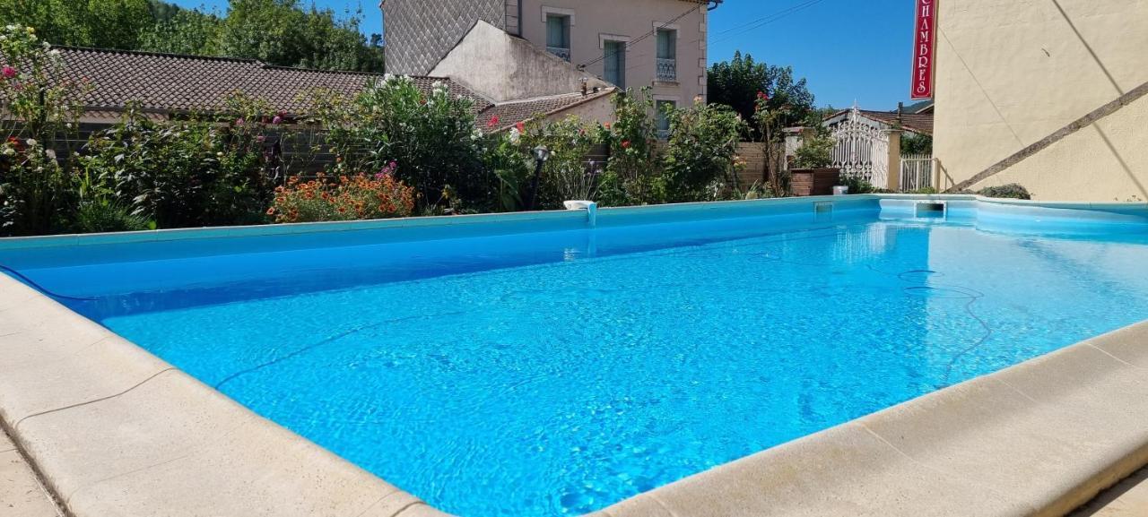 Bed and Breakfast Manoir De Gravezon Lunas  Экстерьер фото